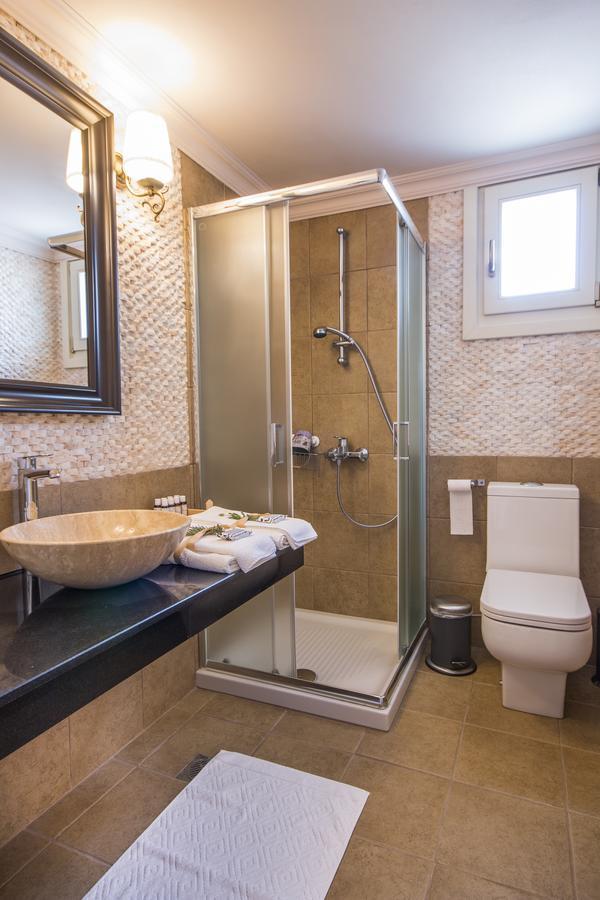 Symi Nautilus Luxury Suites Exterior photo